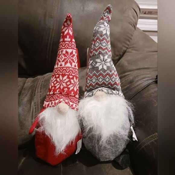 Gnome Plush Red Gray White Winter Christmas Gnomes Set of 2 - Picture 1 of 5